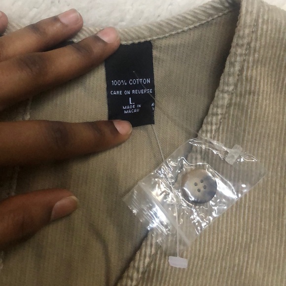 ✨NY & COMPANY CORDUROY VEST✨ - Picture 4 of 5
